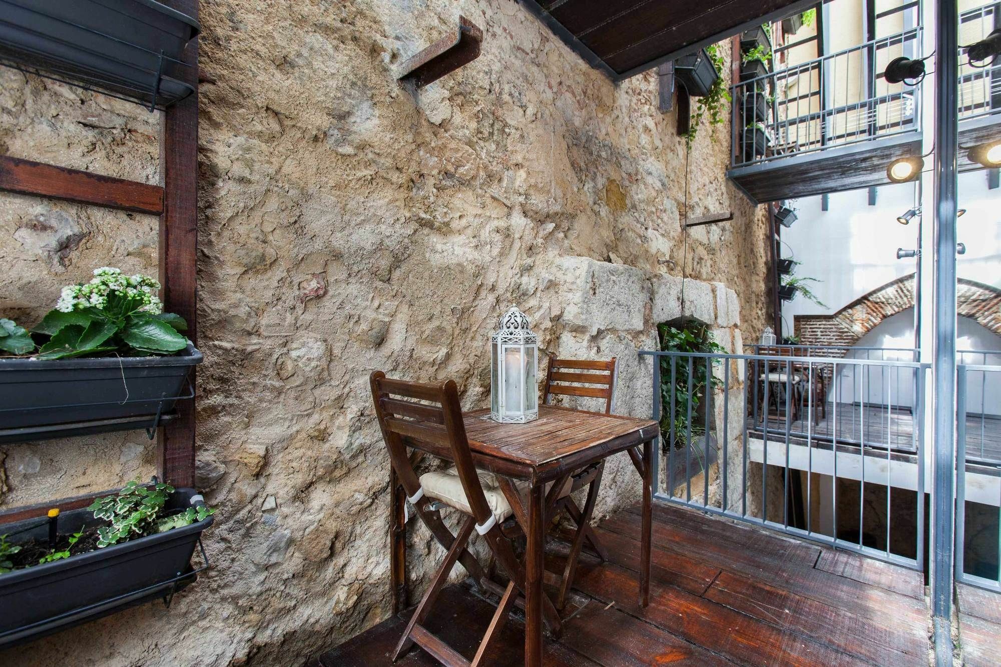The Old Stables Chiado Apartments Lisbon Luaran gambar